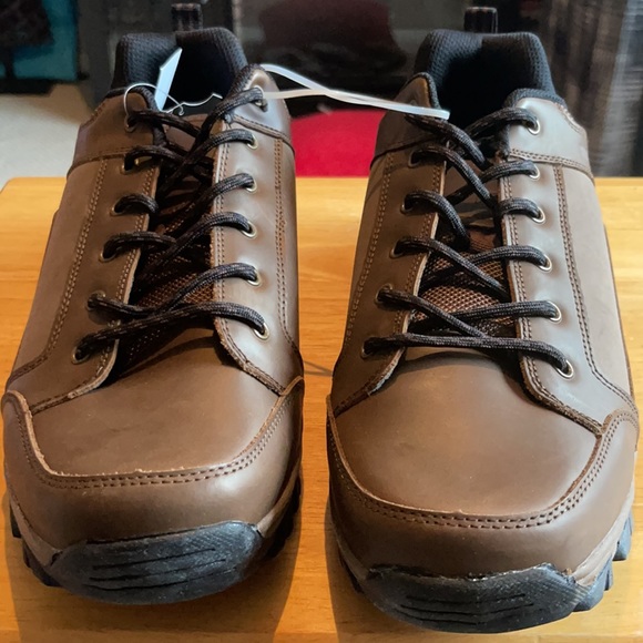 Brand new men’s London Fog hiking boots. - Picture 2 of 13